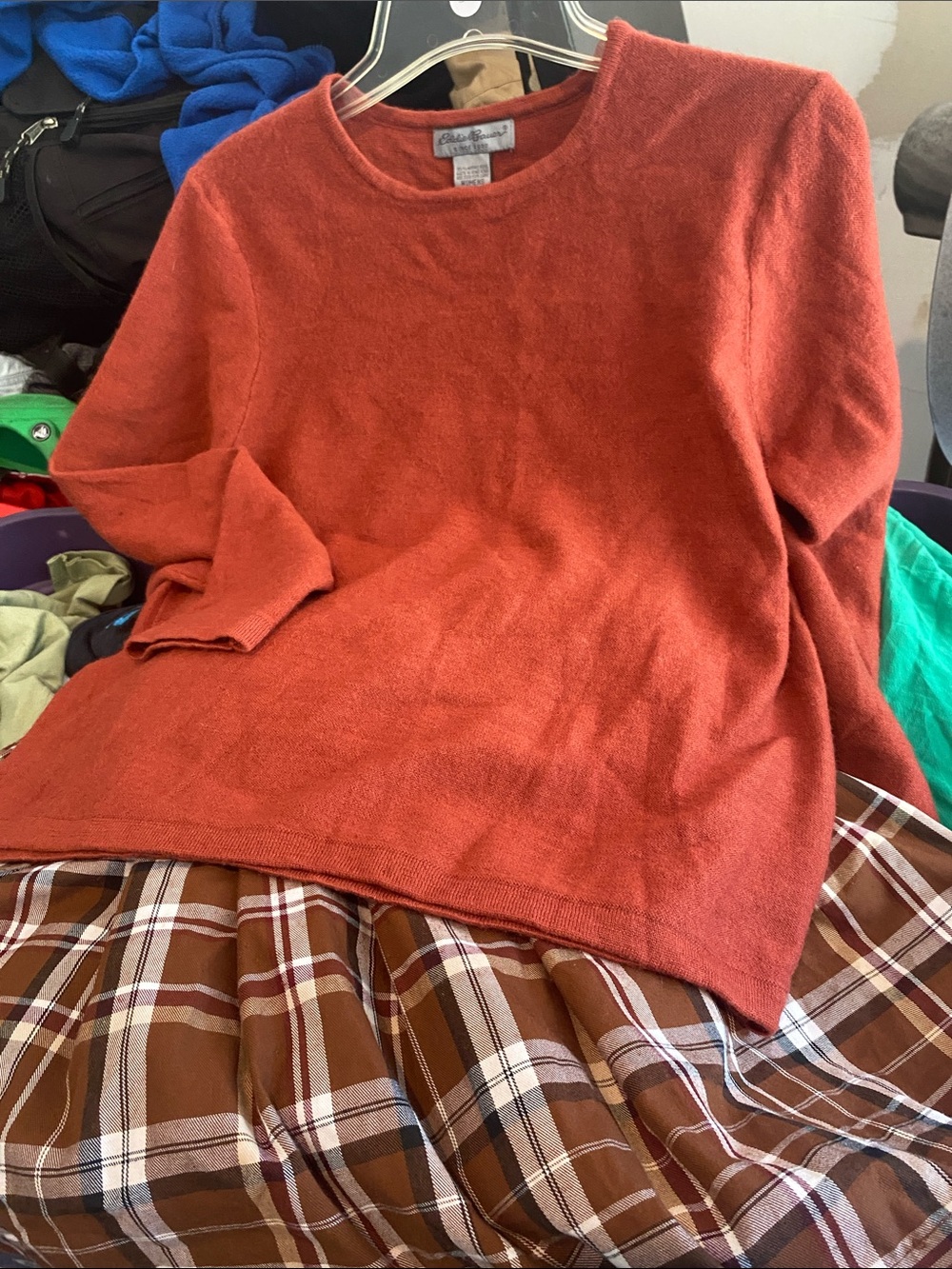Eddie Bauer Women's Scoop Neck Sweater in Rust